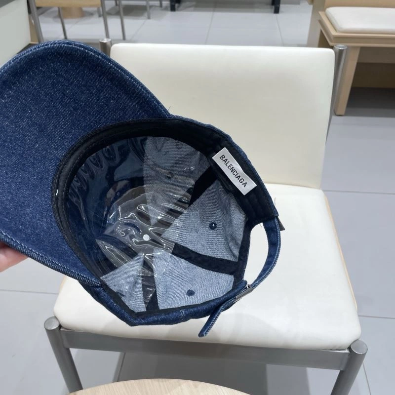 Balenciaga Caps Chic 260778