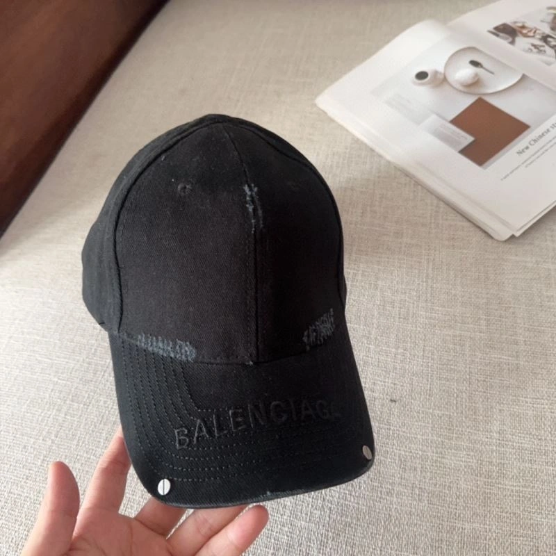 Balenciaga Caps Sophisticated 260774