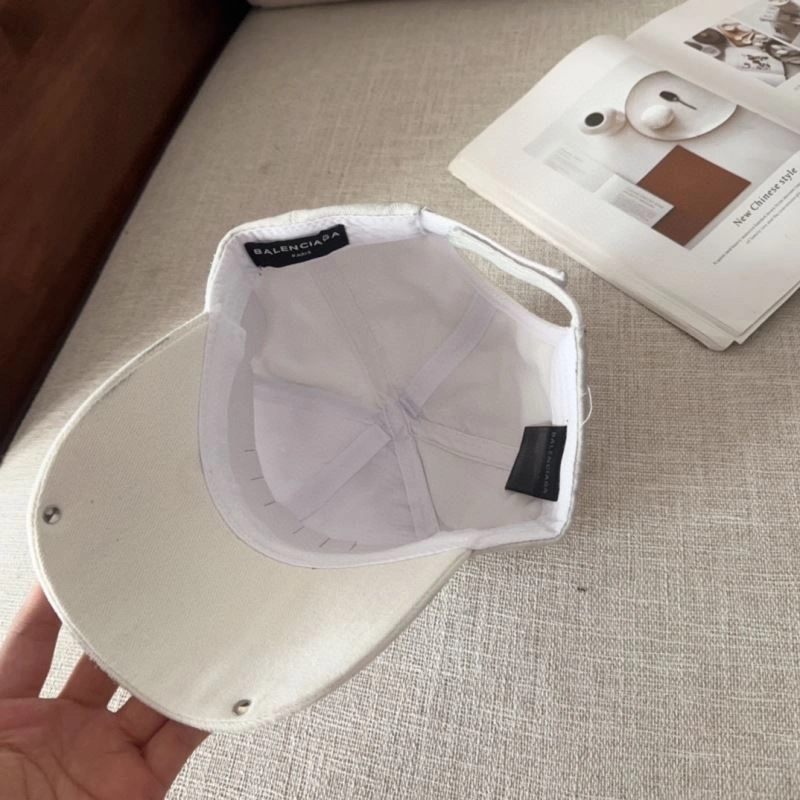 UrbanChic Balenciaga Caps 260784