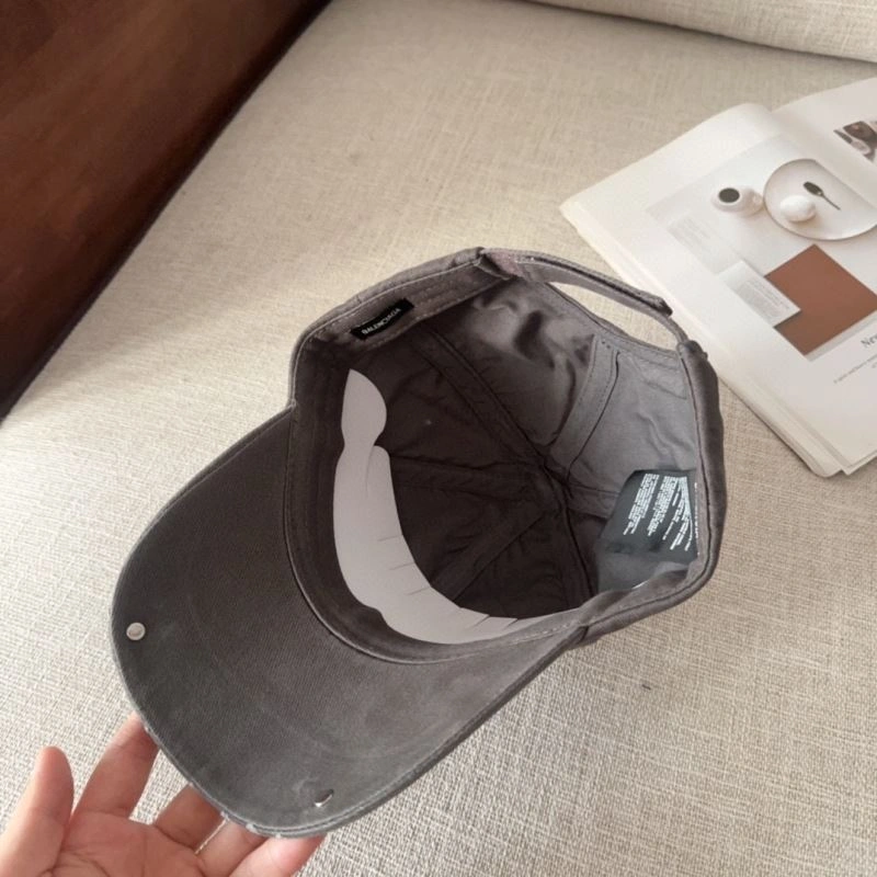 Balenciaga Caps Efficient 260781