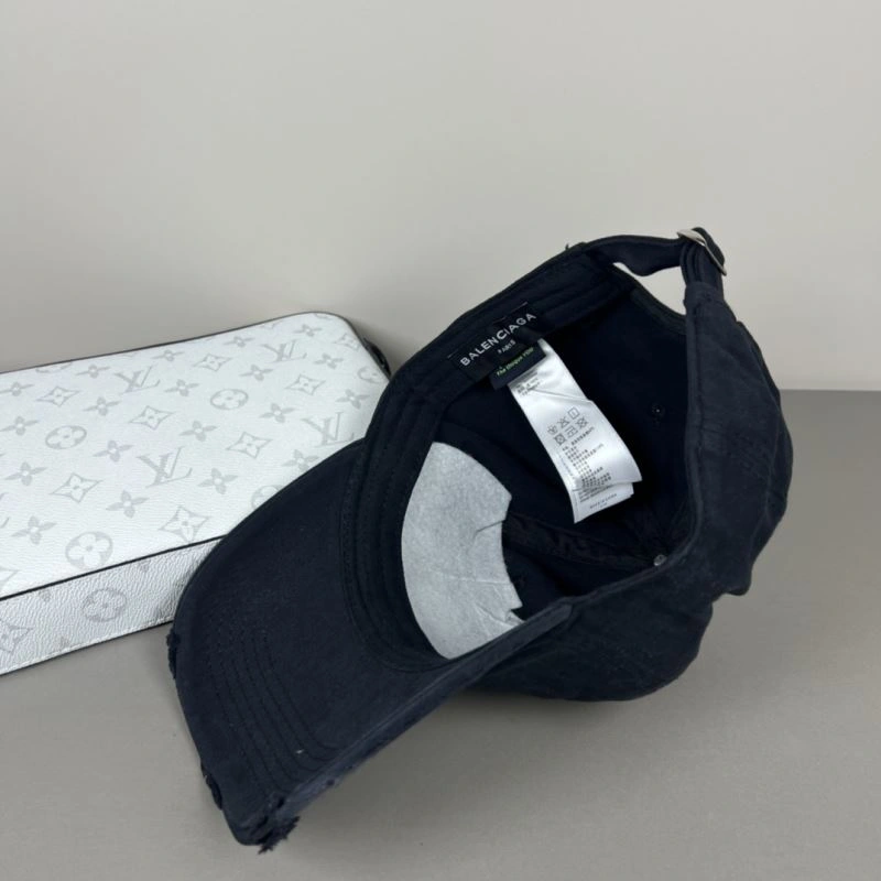 Cozy Balenciaga Caps 260796