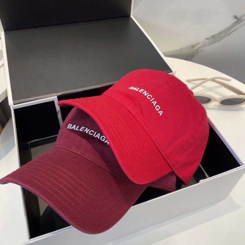 Balenciaga Caps Sleek 260730