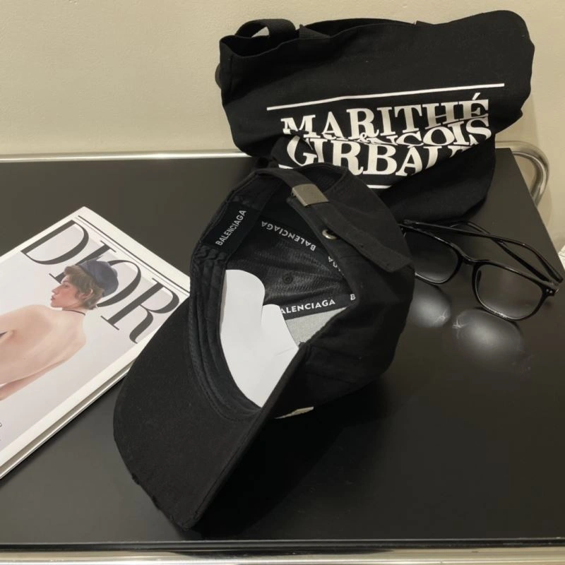 Colorful Balenciaga Caps 260726