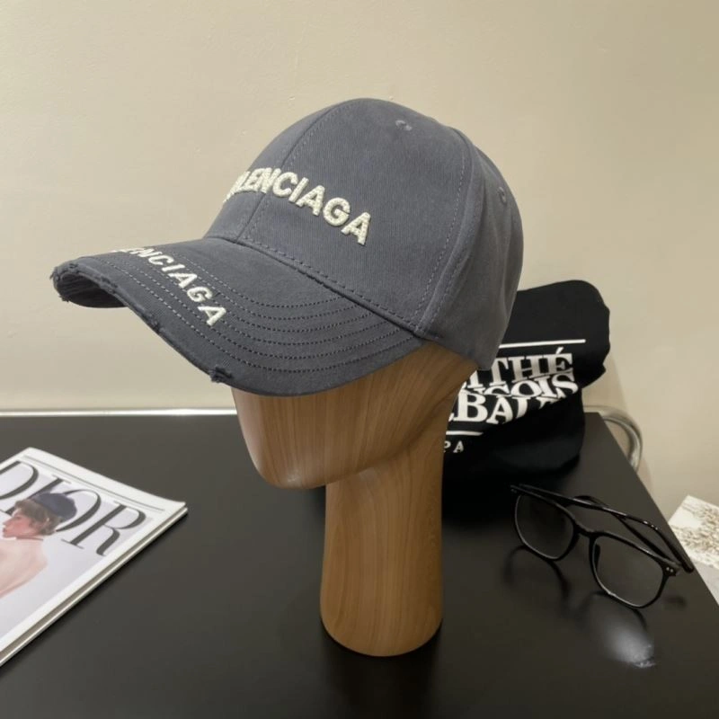 Balenciaga Caps Bold 260740