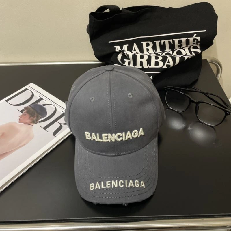 Balenciaga Caps Bold 260740