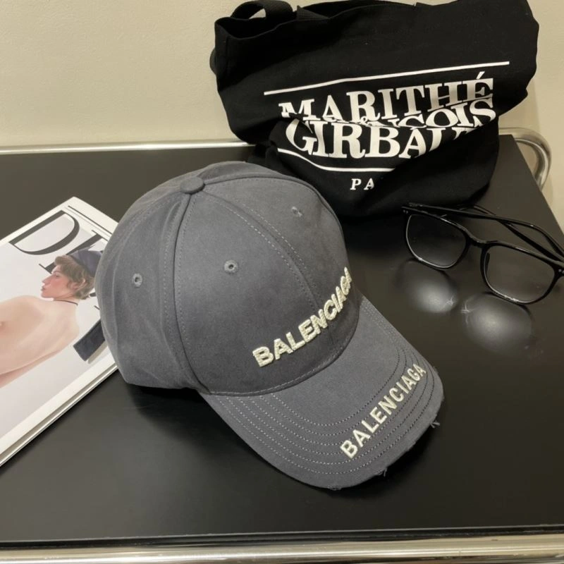 Balenciaga Caps Bold 260740