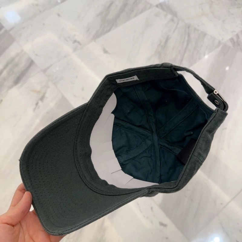 ModernLook Balenciaga Caps 260717