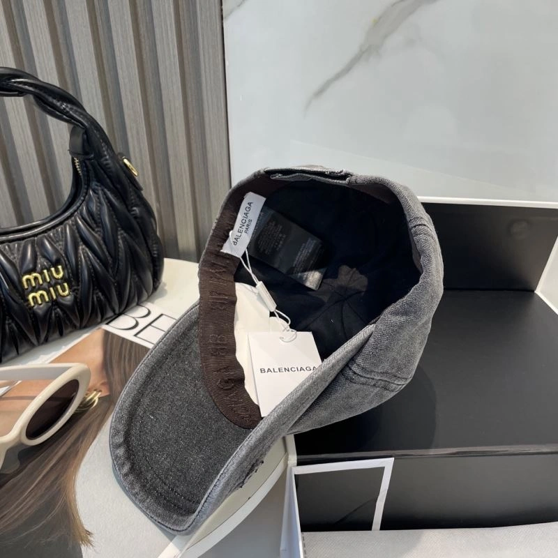 Balenciaga Caps Supportive 260712