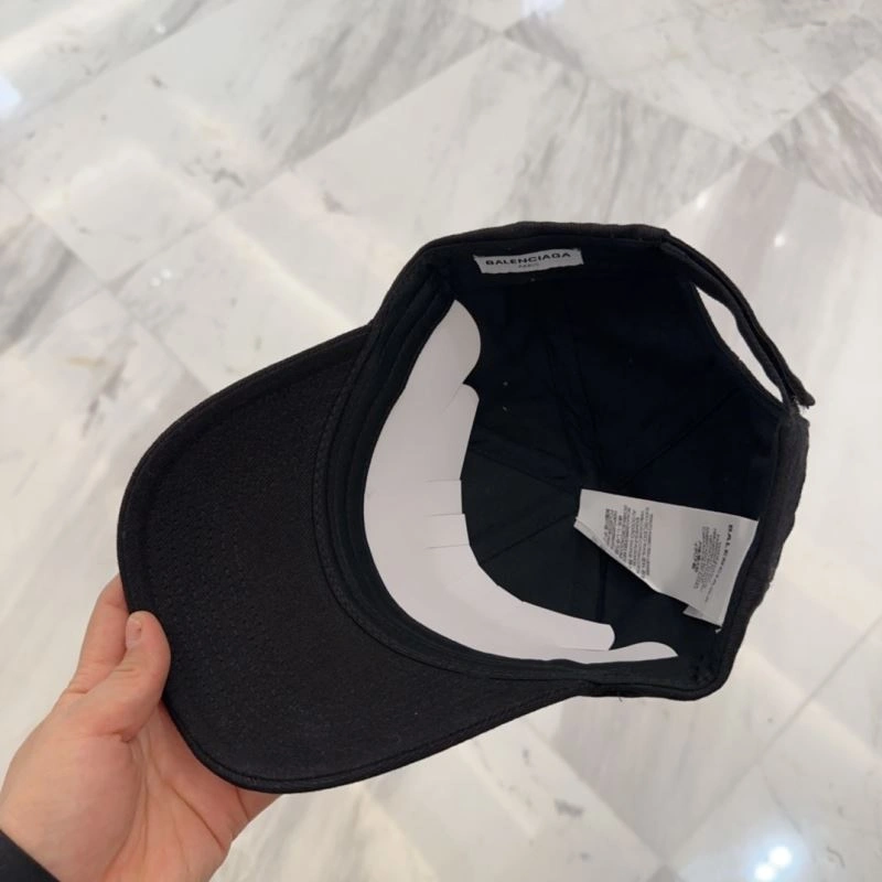 Sporty Balenciaga Caps 260694