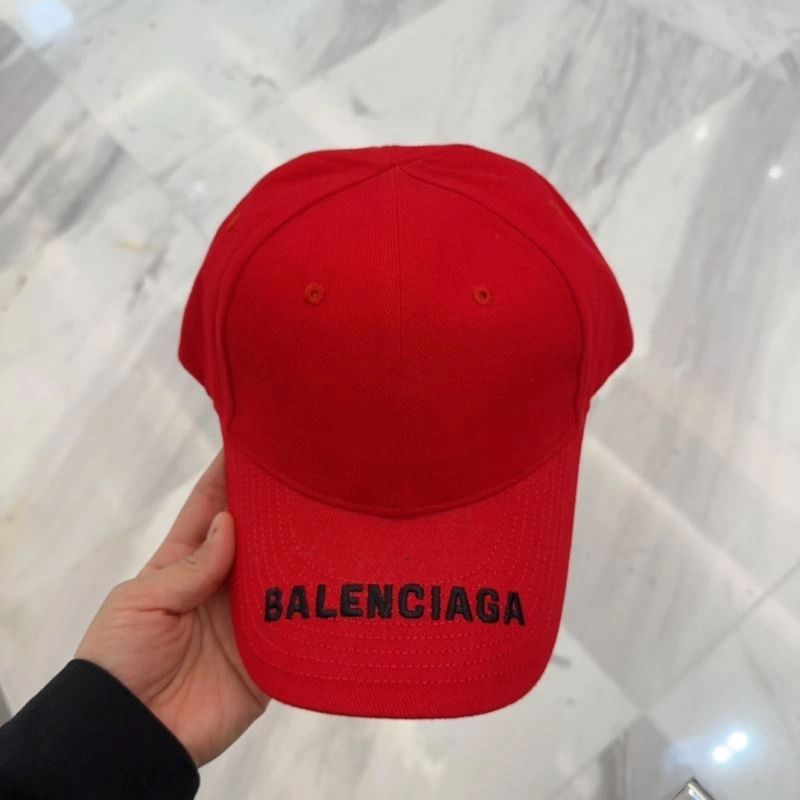 Balenciaga Caps AllSeason 260681