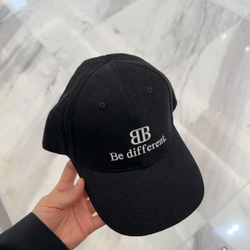 Balenciaga Caps Functional 260679