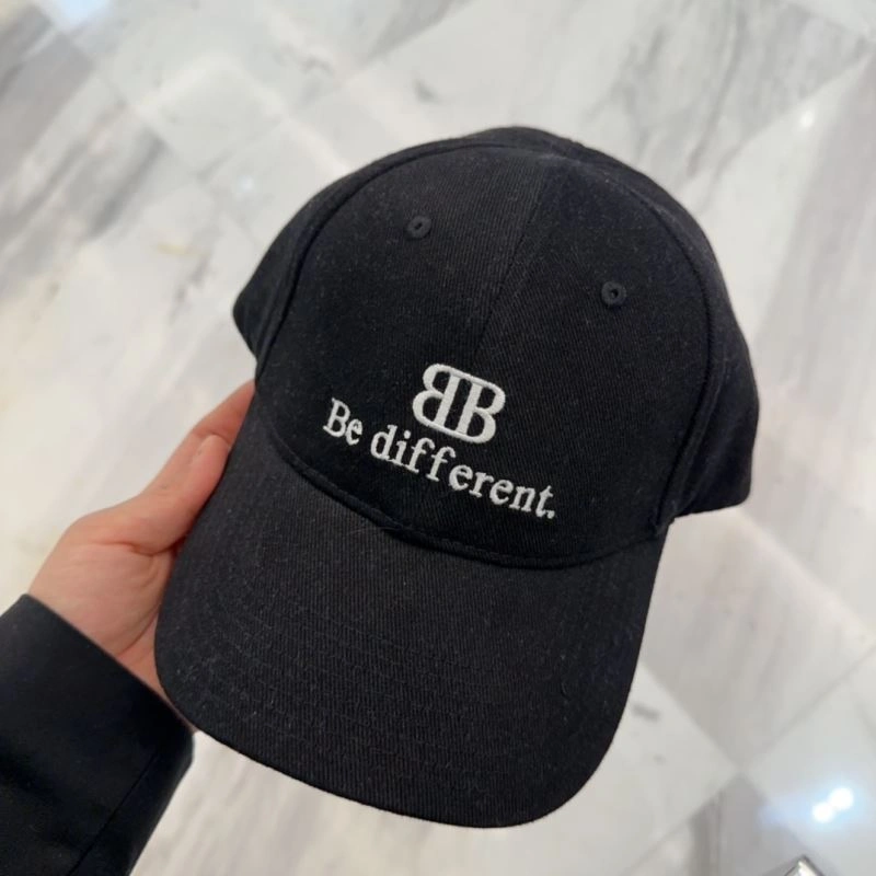 Balenciaga Caps Functional 260679