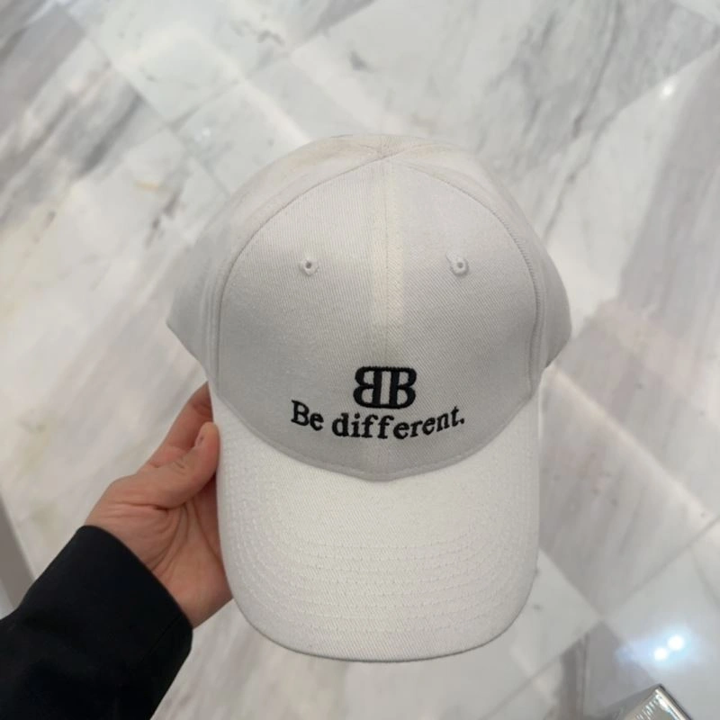 Balenciaga Caps Compact 260703
