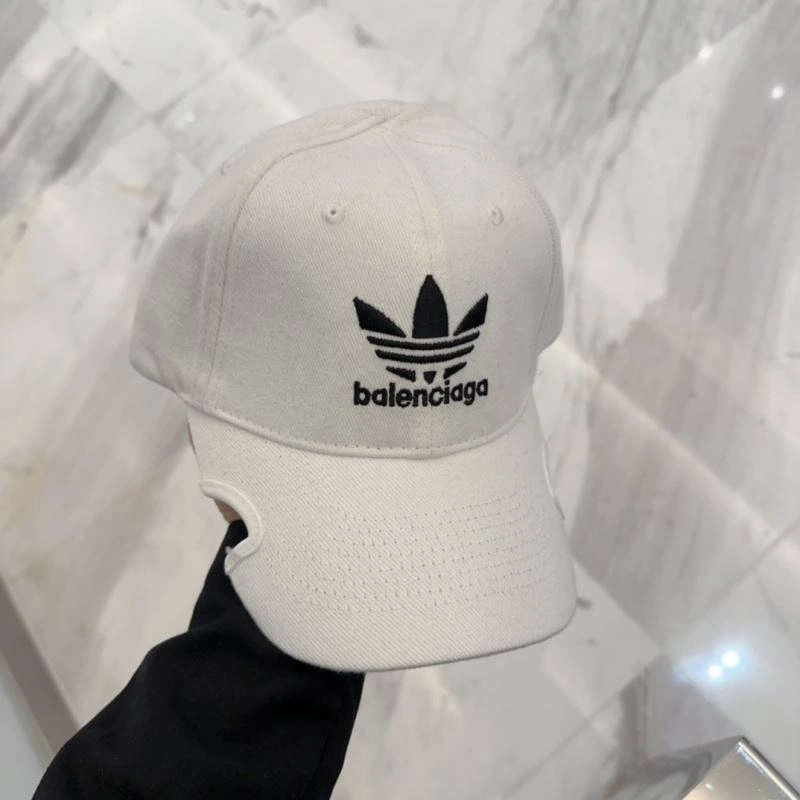 Balenciaga Caps UrbanChic 260701