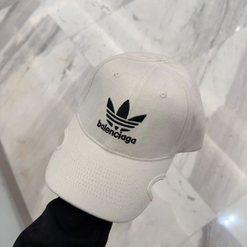 Balenciaga Caps UrbanChic 260701