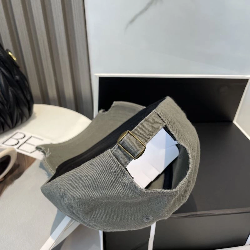 Balenciaga Caps Supportive 260666