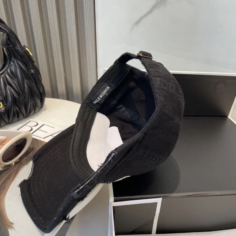 Flexible Balenciaga Caps 260650