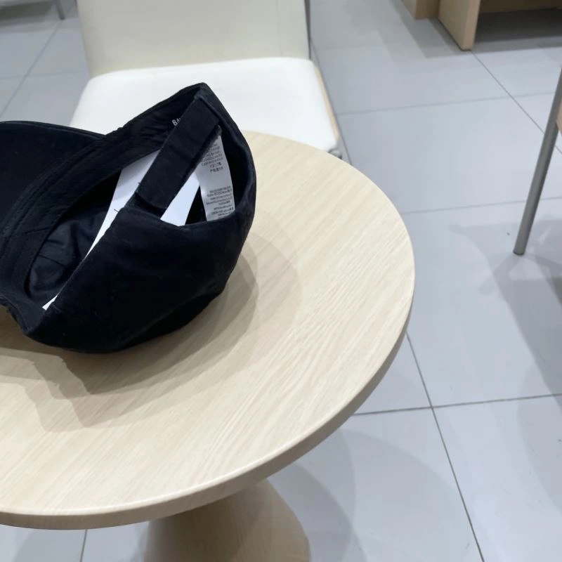Balenciaga Caps Snug 260653