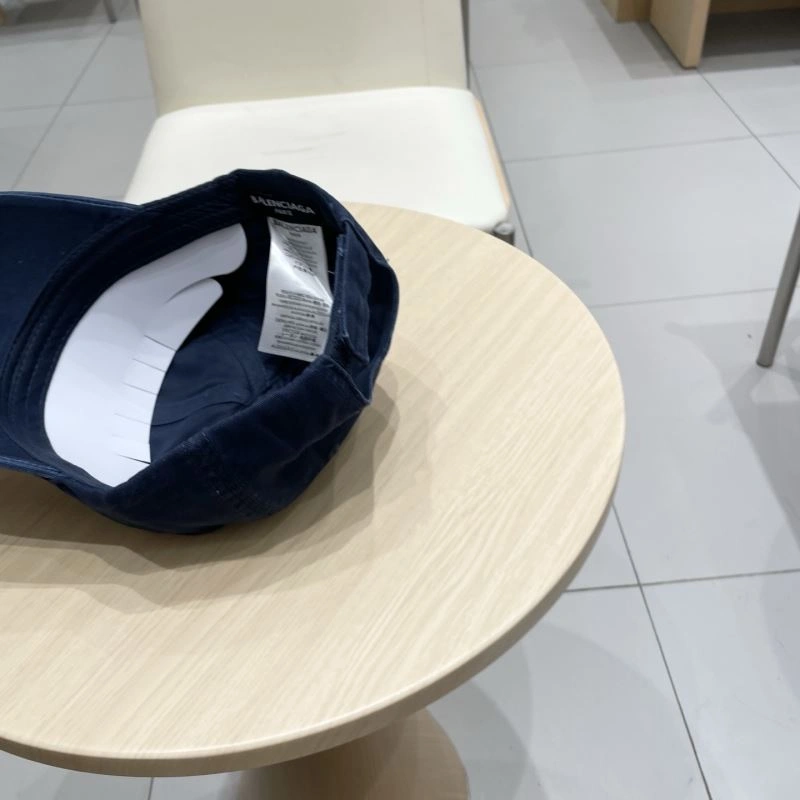Balenciaga Caps Lightweight 260659