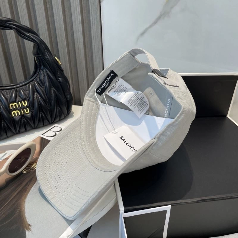 Balenciaga Caps WellDesigned 260632