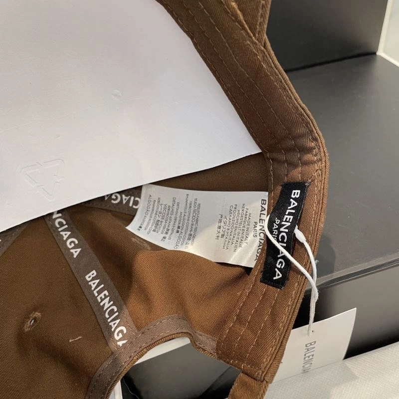 Sophisticated Balenciaga Caps 260626