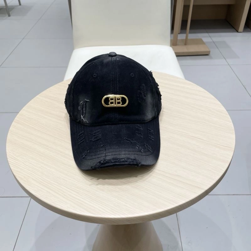 Balenciaga Caps Youthful 260601