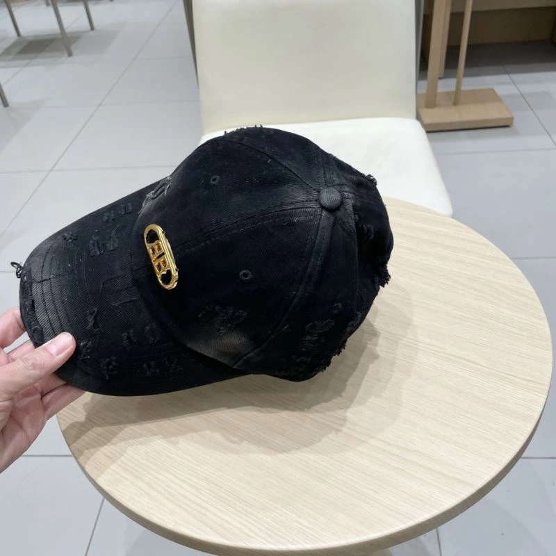 Balenciaga Caps Youthful 260601