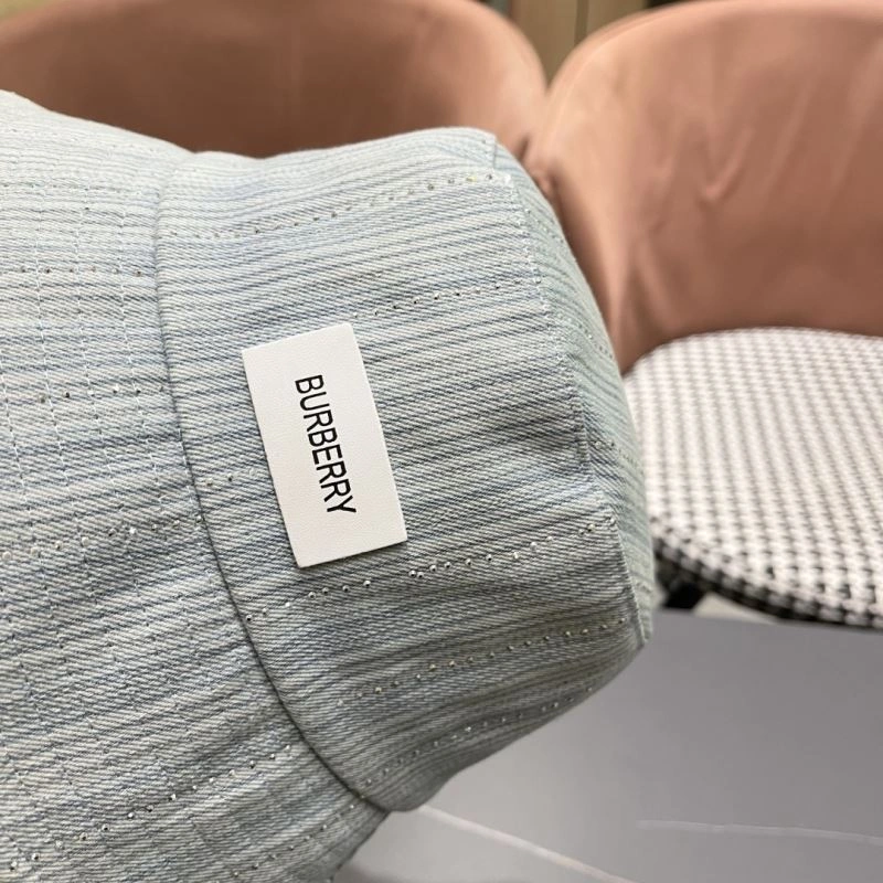 DailyWear Balenciaga Caps 260609