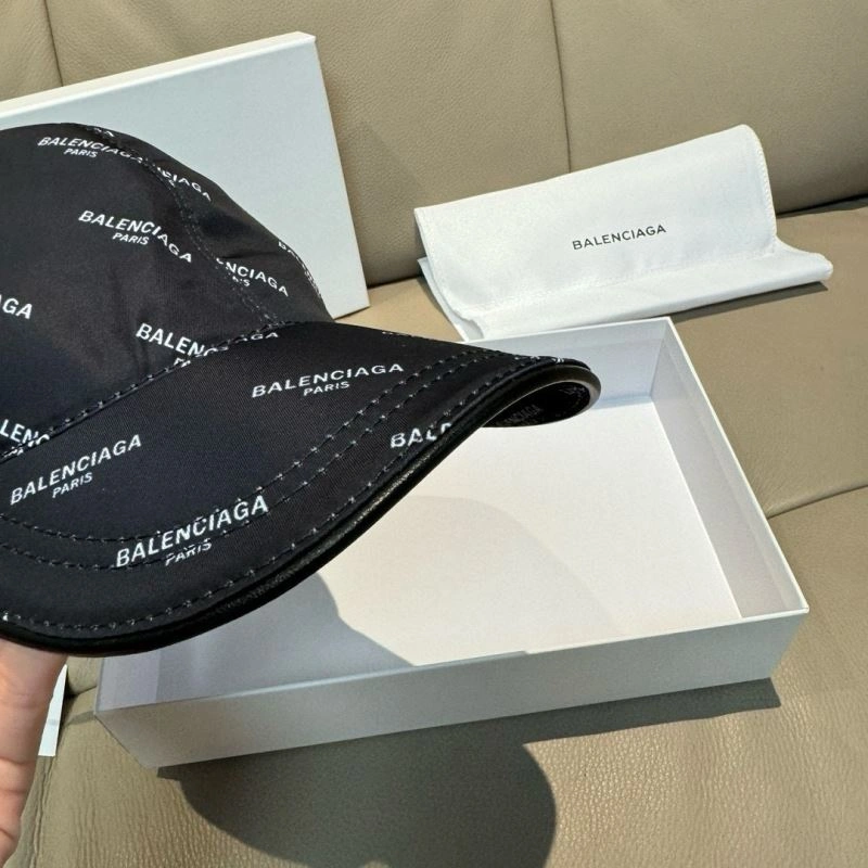 Minimalist Balenciaga Caps 260595