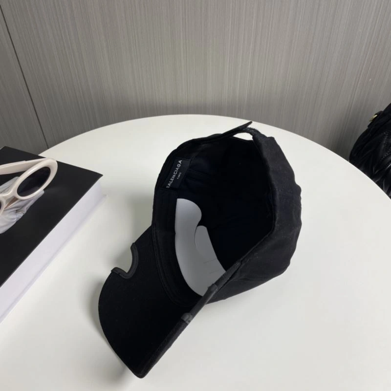 Balenciaga Caps Seasonal 262602