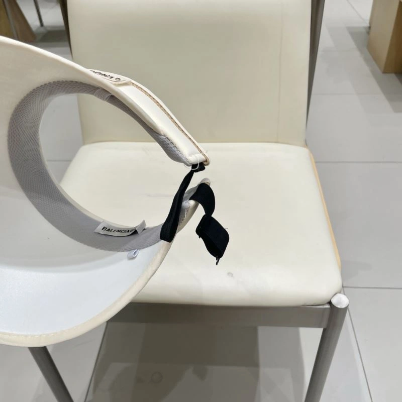 Balenciaga Caps EasyMatch 262573