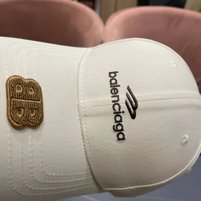 Balenciaga Caps Modern 262571