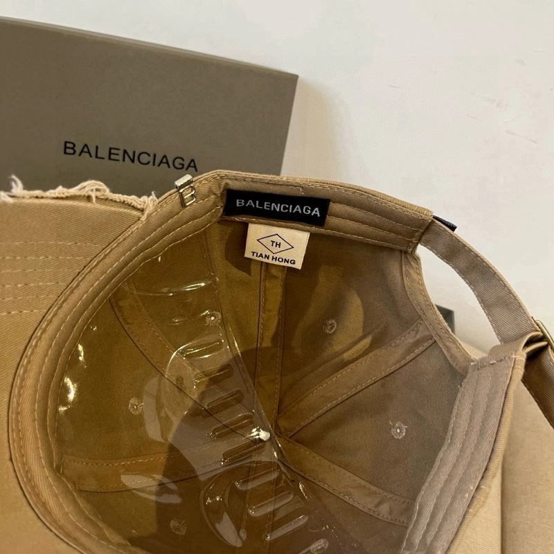 Balenciaga Caps Resilient 262557