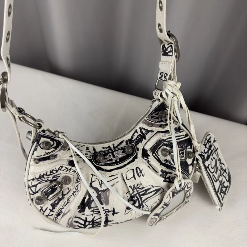 SoftTouch Balenciaga  GraffitiBalenciaga Le Cagole Half-Moon Bag 38399