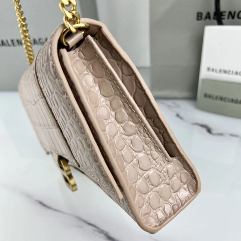 Balenciaga  Hourglass Chain Crossbody Bag in Cowhide Leather UrbanStyle 78641
