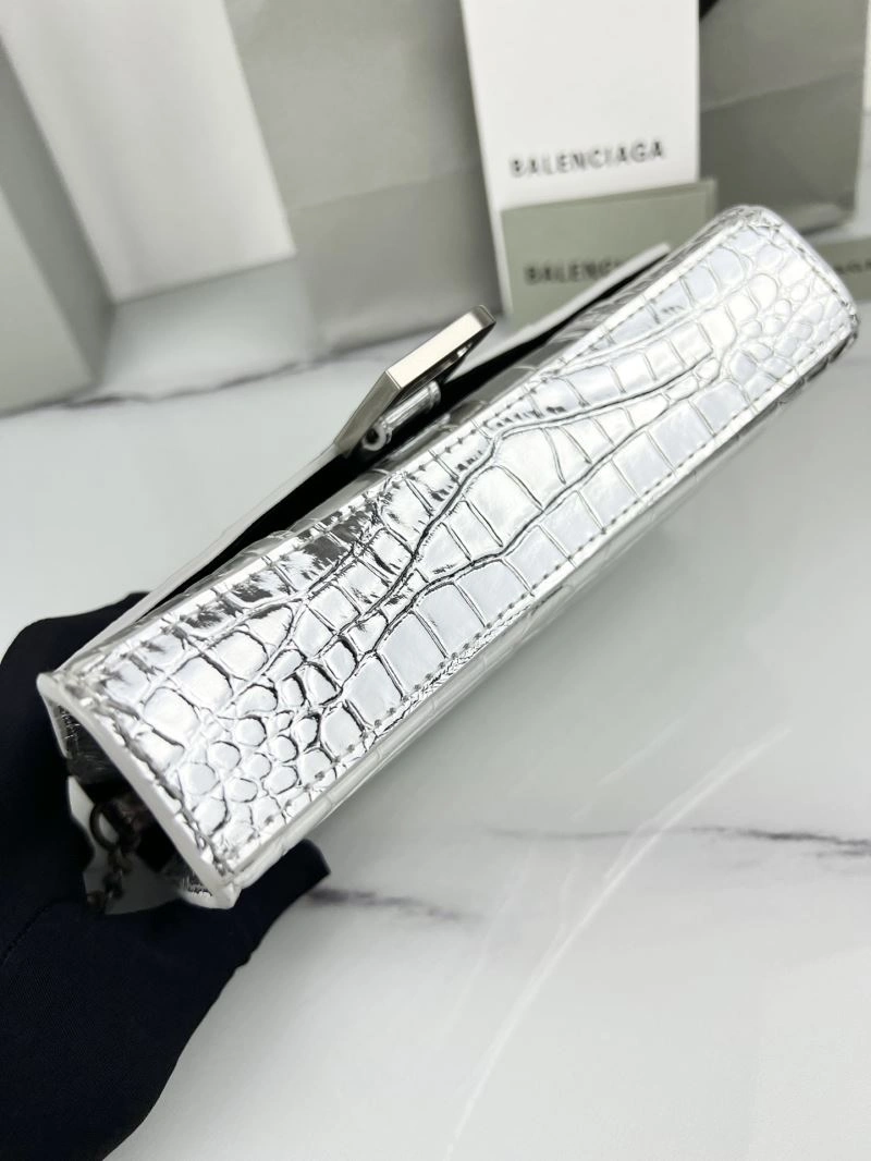 EyeCatching Balenciaga  Hourglass Crescent Chain Bag by B Brand - 19cm 78644