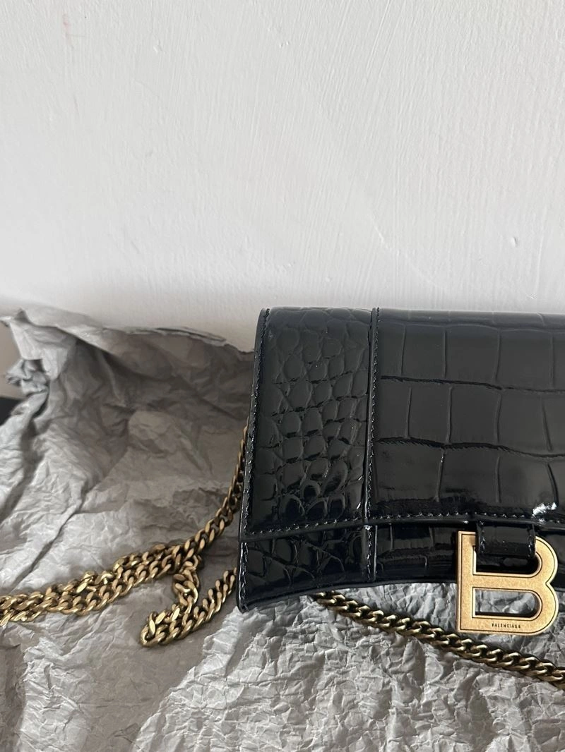 GoodFit Balenciaga Chic Hourglass Crocodile Chain Bag -  Elegance 66987