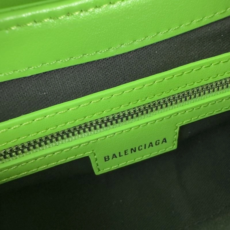 Balenciaga  Trapezoidal Lindsay Handbag - Vintage Green Charm Seasonal 75363