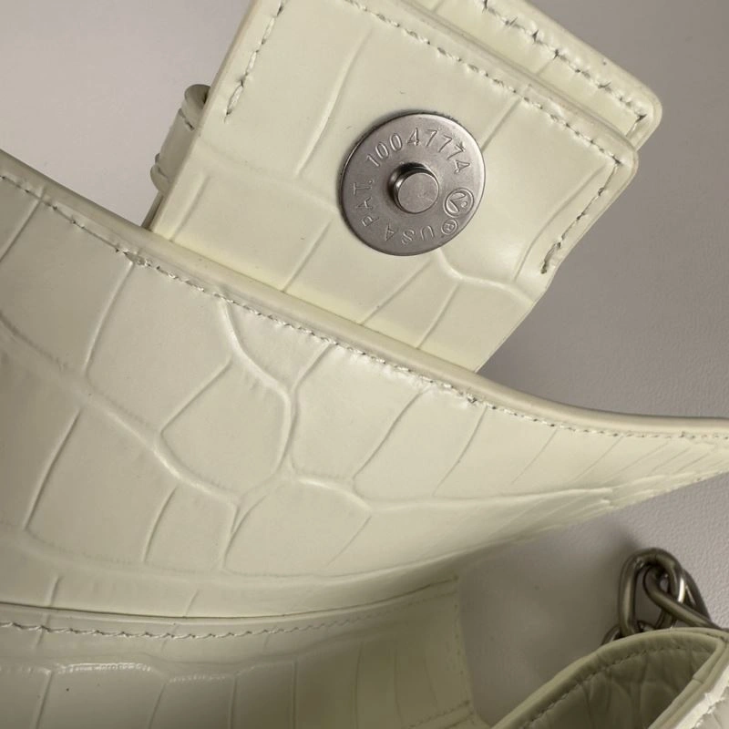 Balenciaga  Triangular Flap Crocodile Handbag - Lindsay Series ZeroBulk 75361