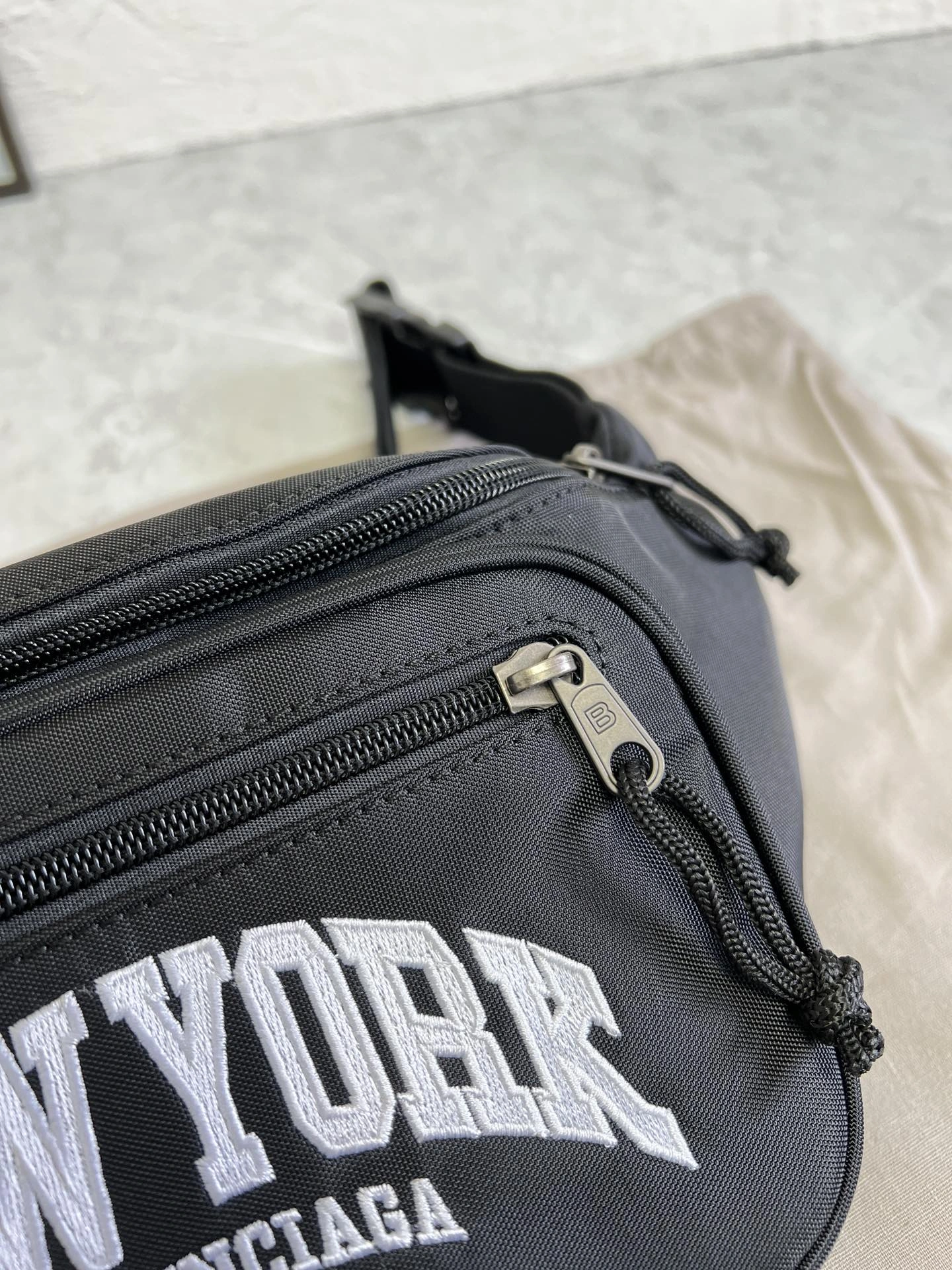 Compact Balenciaga City Series Paris Explorer Waist Bag - Black 60857