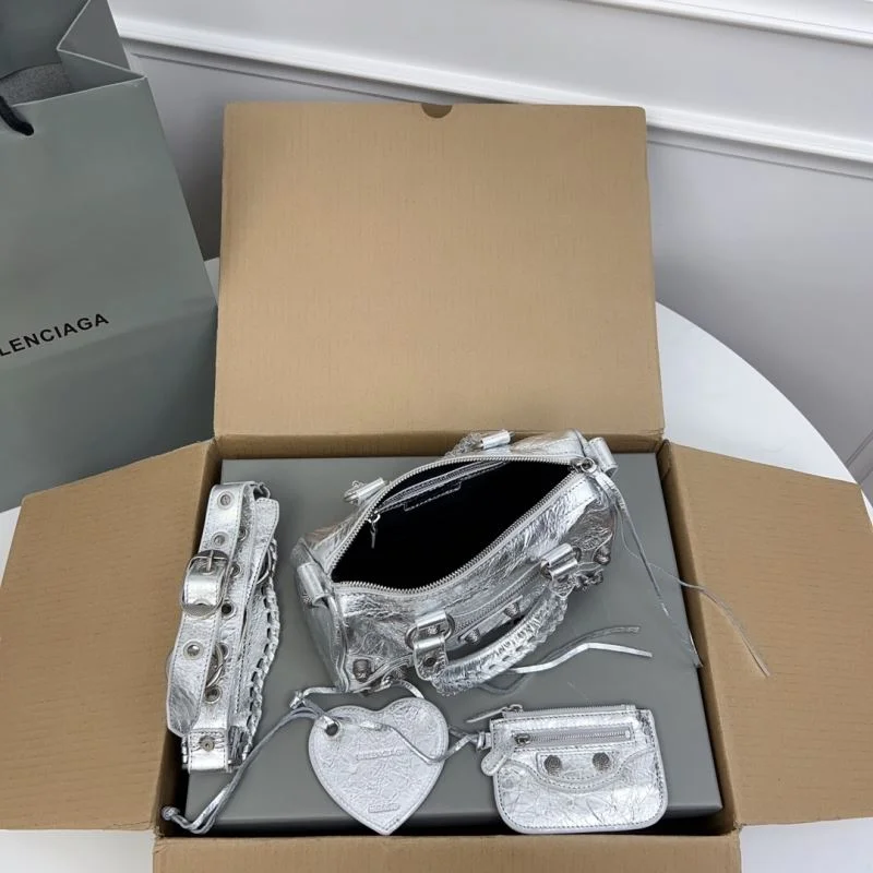 Trendsetting Balenciaga  City Bags 49428