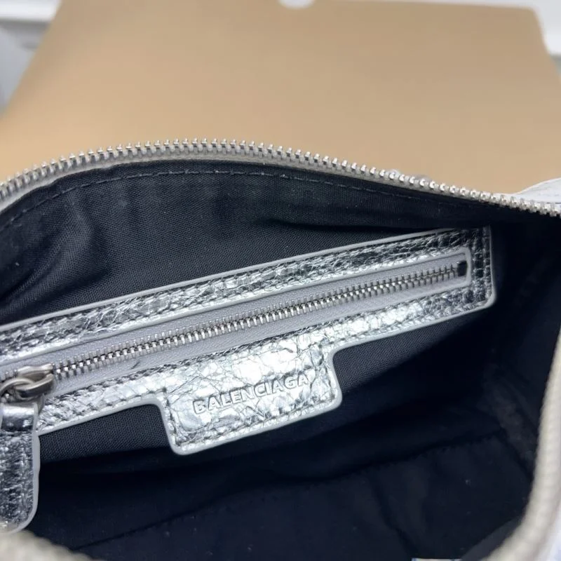 Trendsetting Balenciaga  City Bags 49428