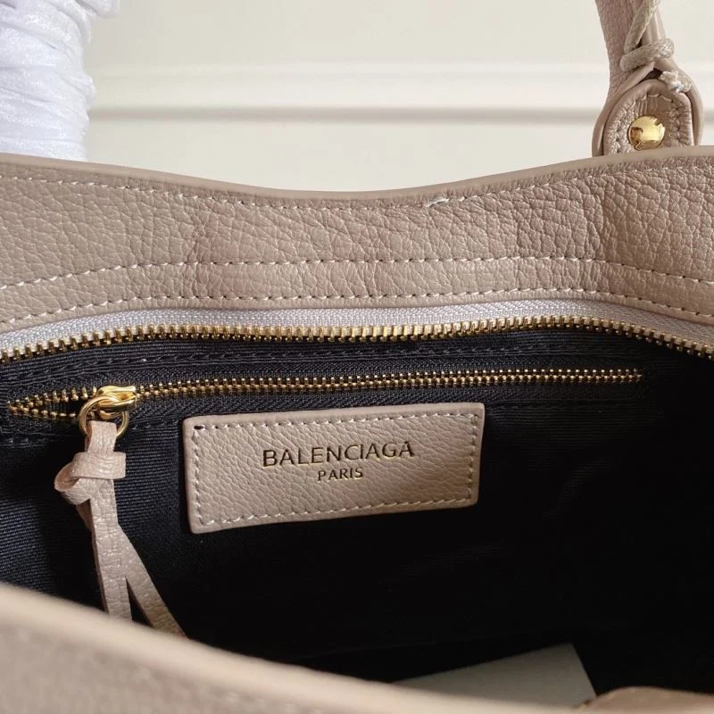 Balenciaga  Goat Leather Motorcycle Bag - Gray-White Chic 38303
