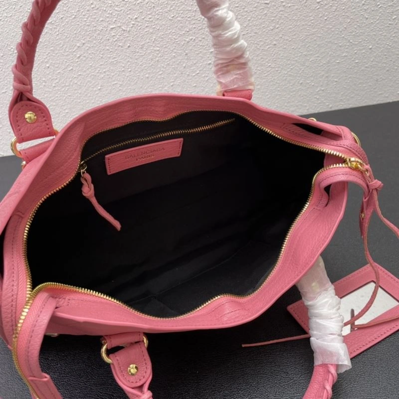 Balenciaga  Large Motorcycle Bag with Detachable Strap Practical 72637