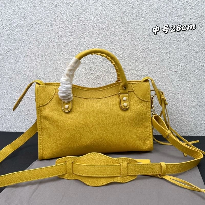 Fashionable Balenciaga  Medium Motorcycle Bag in Goat Leather 72660