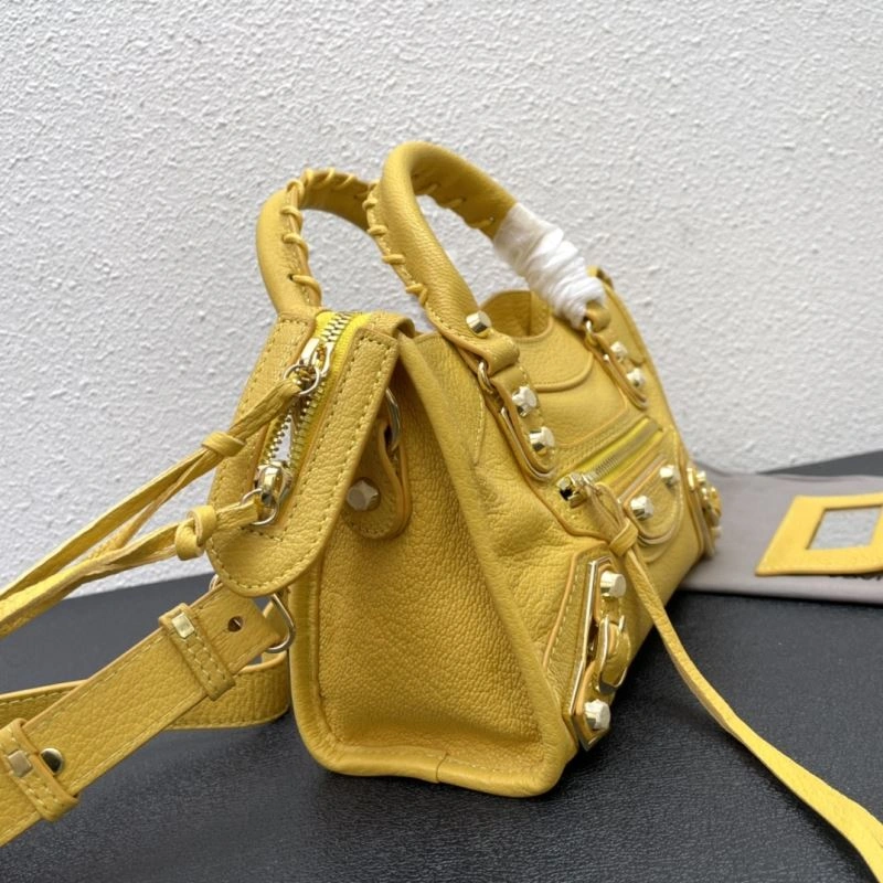 Fashionable Balenciaga  Medium Motorcycle Bag in Goat Leather 72660