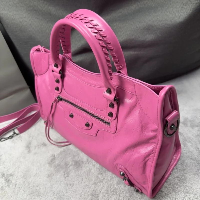 Elegant Balenciaga  Motorcycle Bag - Streamlined Elegance 38267
