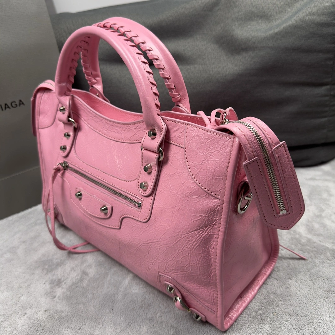 Balenciaga Classic Series  Motorcycle Bag - Elegant Comeback Trendsetting 64646