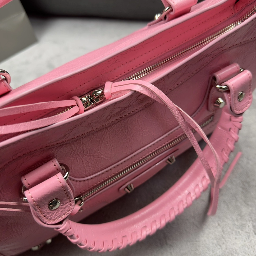 Balenciaga Classic Series  Motorcycle Bag - Elegant Comeback Trendsetting 64646