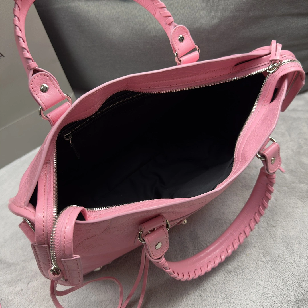 Balenciaga Classic Series  Motorcycle Bag - Elegant Comeback Trendsetting 64646